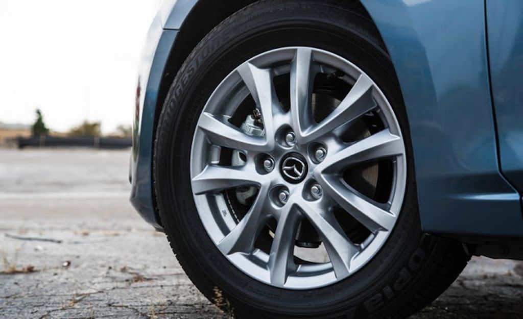 So sánh ngoại thất Mazda3 2017 và Mazda3 2016 tại Việt Nam