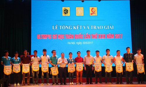 Trao giải Olympic Cơ học toàn quốc