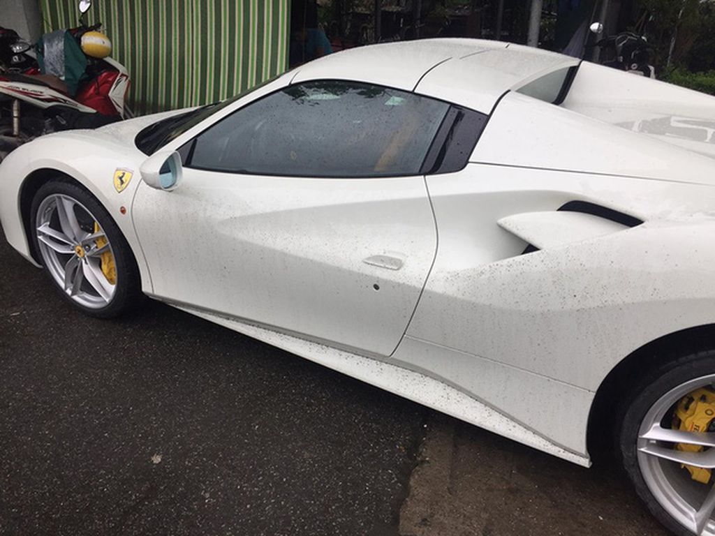Ferrari 488 Spider thứ 3 về Việt Nam đã được ra biển số