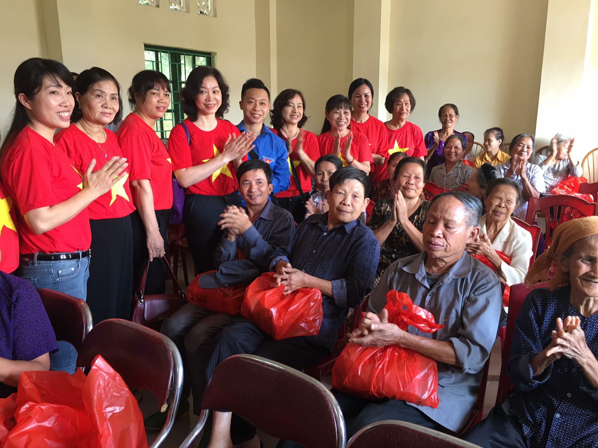 Mang yêu thương đến với các bệnh nhân phong