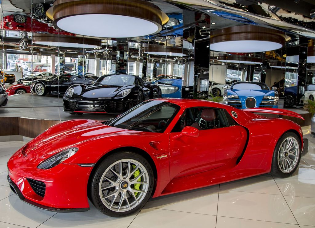 Siêu xe hàng hiếm Porsche 918 Spyder có giá bán 1,6 triệu USD