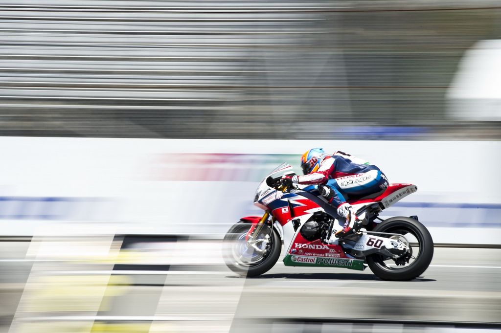 Cựu vô địch MotoGP – Nicky Hayden qua đời ở tuổi 35 vì tai nạn xe đạp
