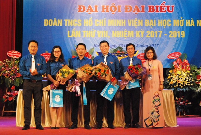 Đồng chí Đỗ Ngọc Anh tái cử chức danh Bí thư Đoàn Viện Đại học Mở Hà Nội