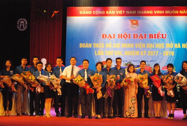 Đồng chí Đỗ Ngọc Anh tái cử chức danh Bí thư Đoàn Viện Đại học Mở Hà Nội