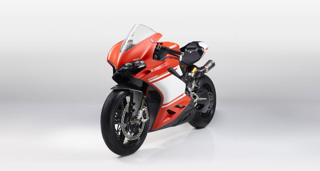 Siêu mô tô Ducati 1299 Superleggera giá 2,1 tỷ VNĐ 