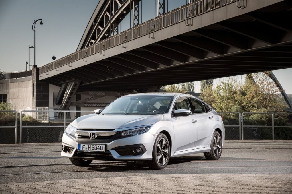 Honda Civic 2017 sedan ra mắt thị trường châu Âu