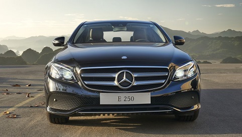 Mercedes-Benz ra mắt E 250 và E 300 AMG lắp ráp tại Việt Nam với giá từ 2,479 tỷ VNĐ