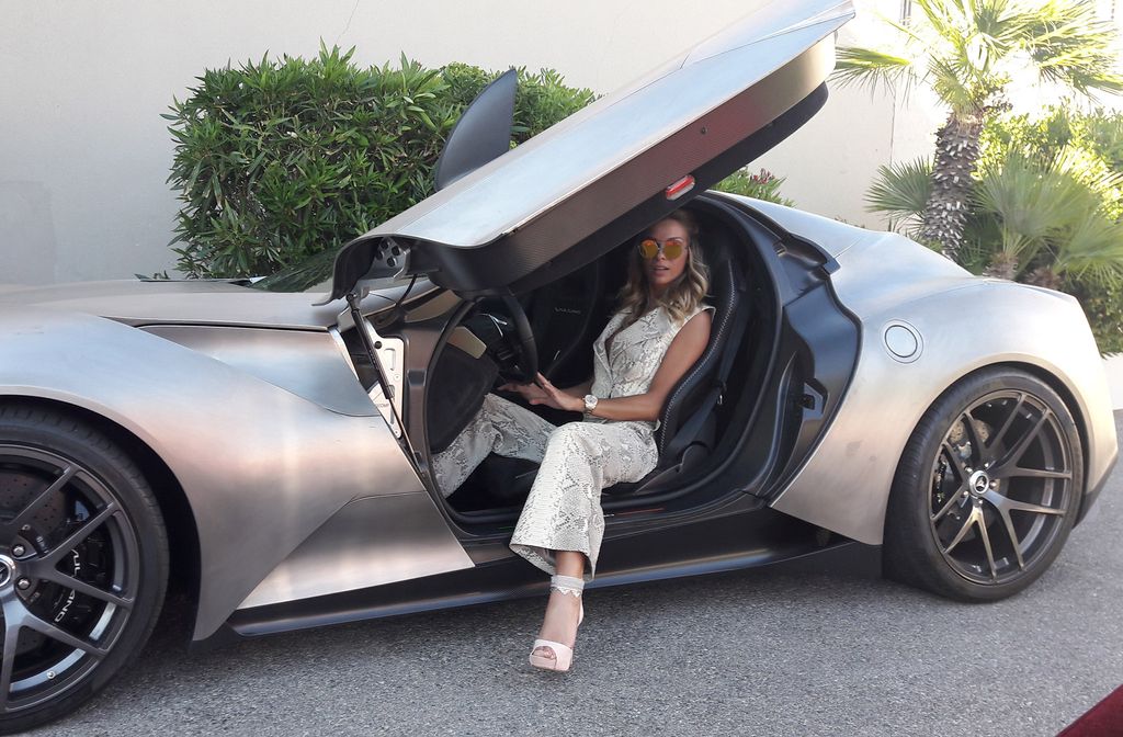 Siêu xe 2,8 triệu đô Icona Vulcano Titanium sẽ tham dự Liên hoan phim Cannes 2017