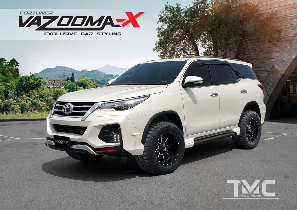 Toyota Fortuner 2017 “hầm hố” hơn với gói độ Vazooma-X