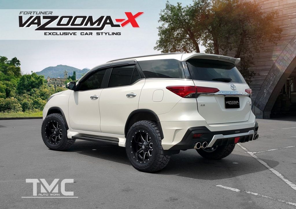 Toyota Fortuner 2017 “hầm hố” hơn với gói độ Vazooma-X