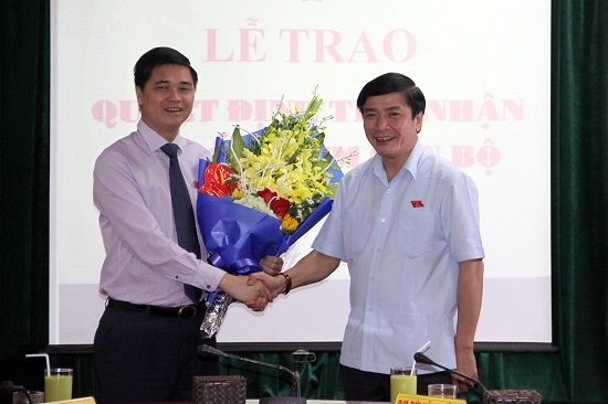 Đồng chí Ngọ Duy Hiểu nhận công tác tại Tổng Liên đoàn Lao động Việt Nam