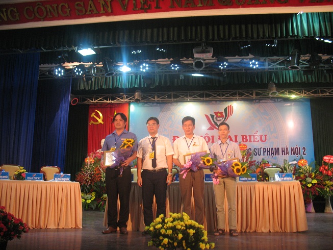 Tuổi trẻ trường ĐHSP Hà Nội 2 xây hoài bão lớn, rèn đức, luyện tài, đoàn kết, sáng tạo...
