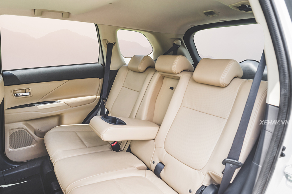 [ĐÁNH GIÁ XE] Mitsubishi Outlander 2017 - Xứng danh xe Nhật