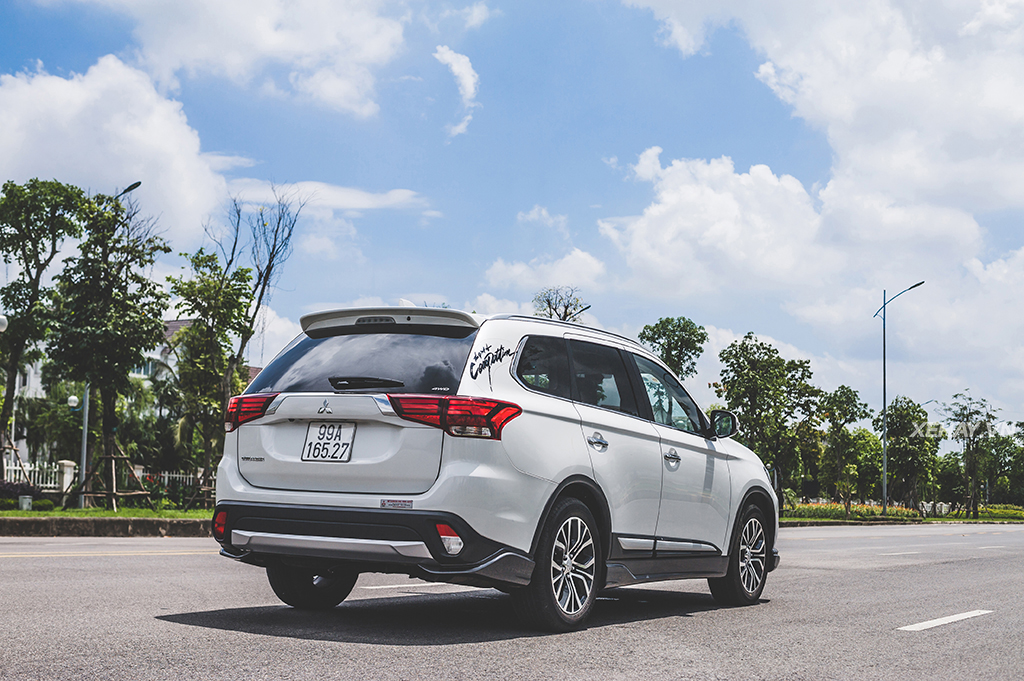 [ĐÁNH GIÁ XE] Mitsubishi Outlander 2017 - Xứng danh xe Nhật