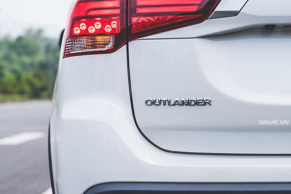 [ĐÁNH GIÁ XE] Mitsubishi Outlander 2017 - Xứng danh xe Nhật