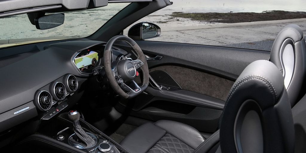 Audi TT RS 2017 có giá bán từ 2,34 tỷ VNĐ tại Úc