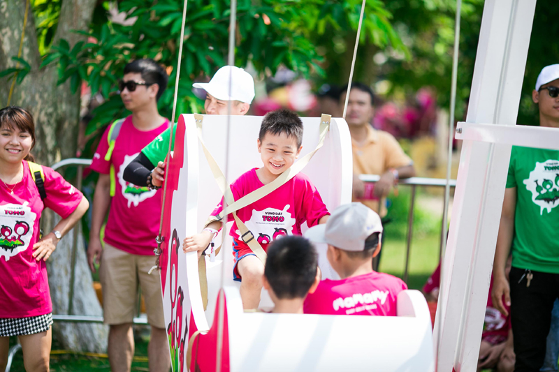 Vùng đất Tò Mò:  Vùng đất đầu tiên với kỉ lục nhiều thứ khổng lồ và khác lạ