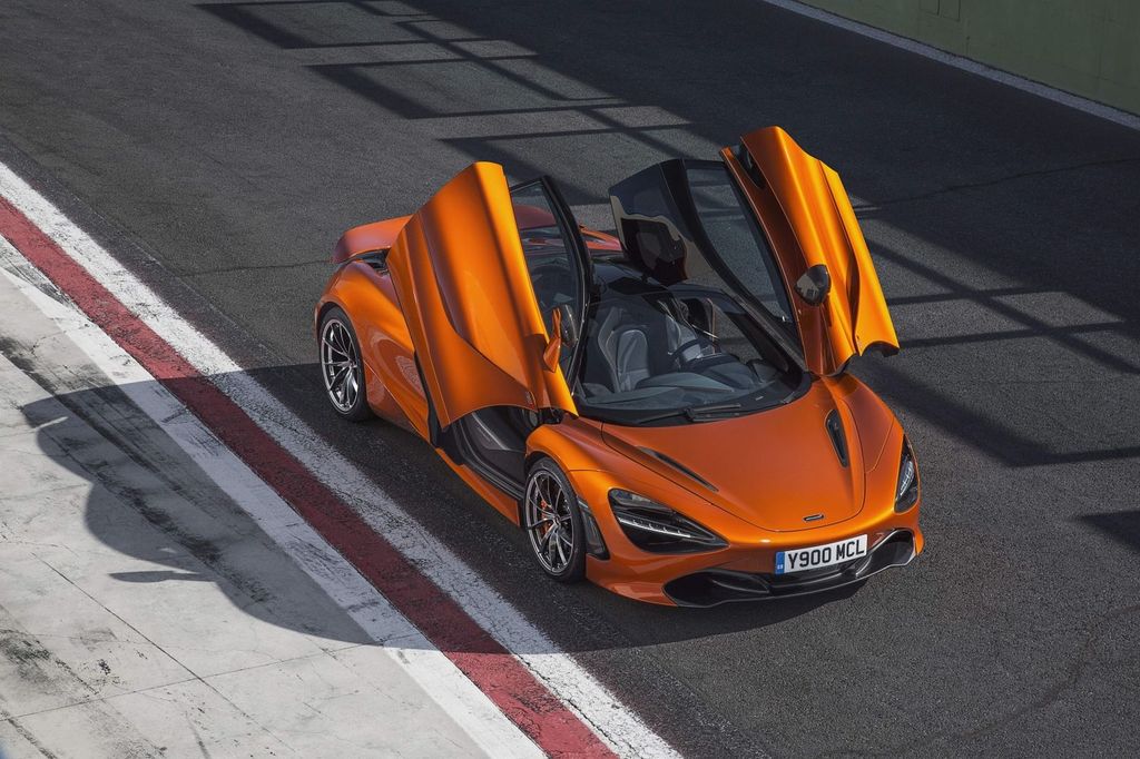 Siêu xe McLaren 720S ấn tượng và cuốn hút trong bộ ảnh mới