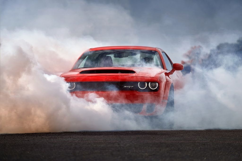 Muốn sở hữu Dodge Challenger SRT Demon thực sự mạnh mẽ, bạn sẽ phải chi ra 5,68 tỷ VNĐ