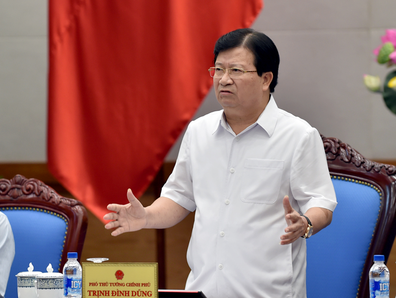 Ngăn chặn, chấm dứt tình trạng khai thác hải sản trái phép ở vùng đặc quyền kinh tế nước ngoài.