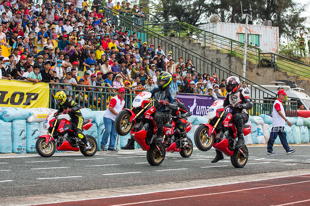 Sân vận động Cần Thơ rực lửa cùng giải đua Honda Racing Cup 2018