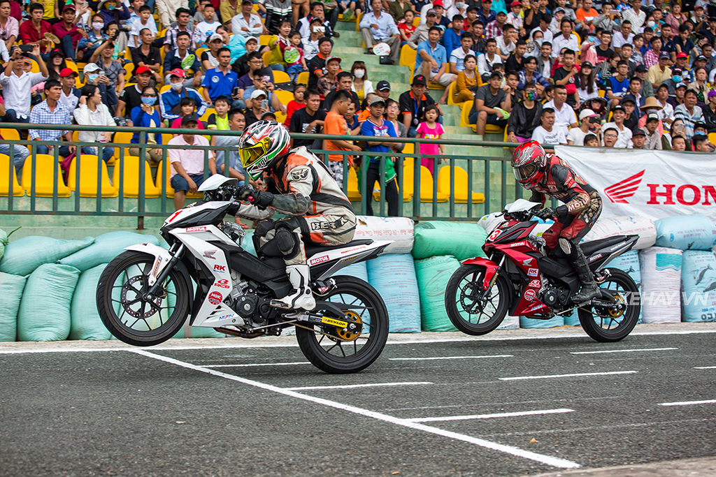 Sân vận động Cần Thơ rực lửa cùng giải đua Honda Racing Cup 2018