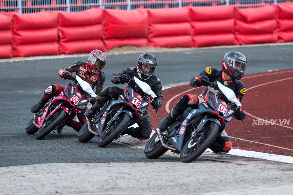 Sân vận động Cần Thơ rực lửa cùng giải đua Honda Racing Cup 2018
