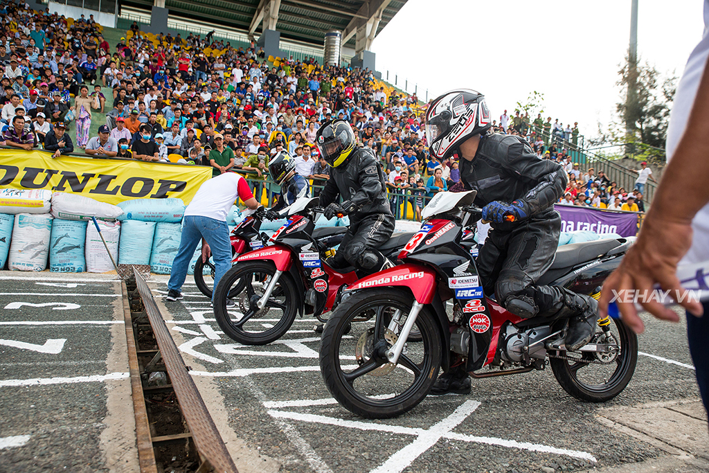 Sân vận động Cần Thơ rực lửa cùng giải đua Honda Racing Cup 2018