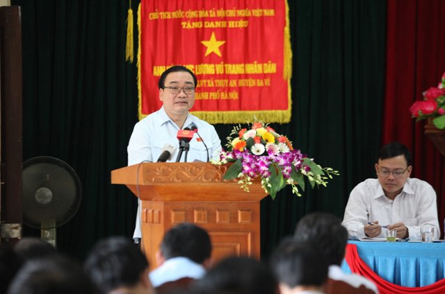 Bí thư Thành ủy Hoàng Trung Hải tiếp xúc cử tri huyện Ba Vì