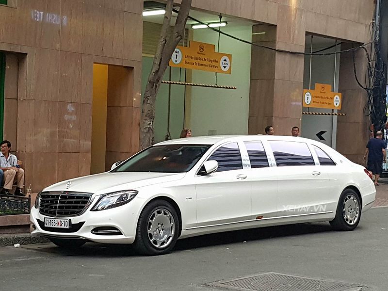TP.HCM: Mercedes-Maybach S600 Pullman độc nhất Việt Nam 