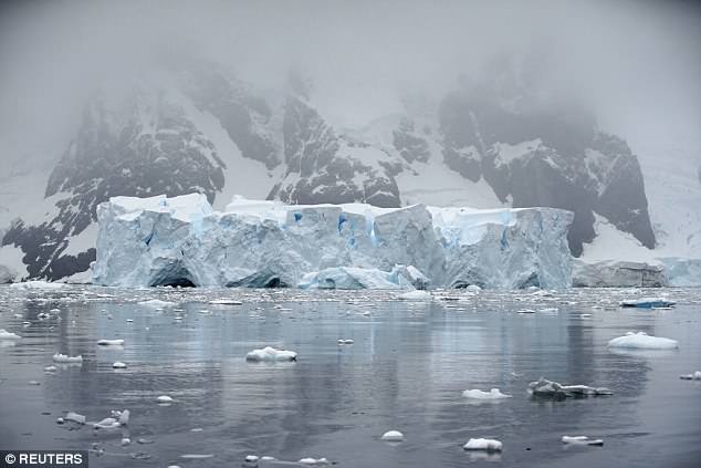 Hạn hán nghiêm trọng, Nam Phi tính kéo băng Nam Cực về lấy nước