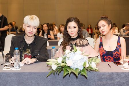 Hương Tràm ngồi ghế nóng cùng Đức Phúc, Hoàng Thùy Linh