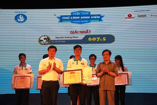 Nguyễn Hoàng Phúc giành giải Nhất “Thủ lĩnh sinh viên toàn quốc  lần thứ II”