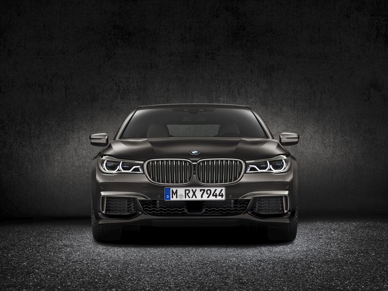 M760Li ra đi, BMW M7 sẽ sớm trở thành một chiến hạm mới của hãng xe Đức