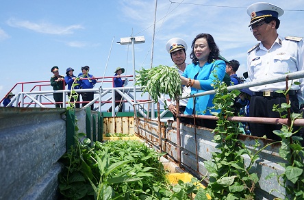 Nghĩa tình Hà Nội - Trường Sa... Bài 4: Sừng sững, hiên ngang giữa phong ba, bão táp