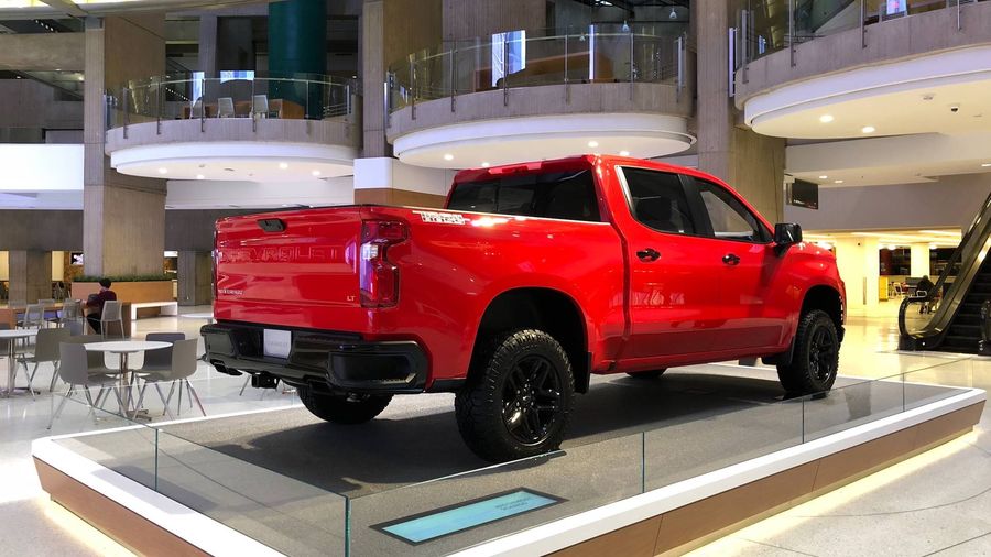 Chevrolet Silverado 2019 sẽ được trang bị động cơ tăng áp bốn xi-lanh 310 mã lực