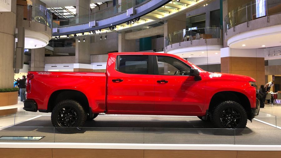 Chevrolet Silverado 2019 sẽ được trang bị động cơ tăng áp bốn xi-lanh 310 mã lực