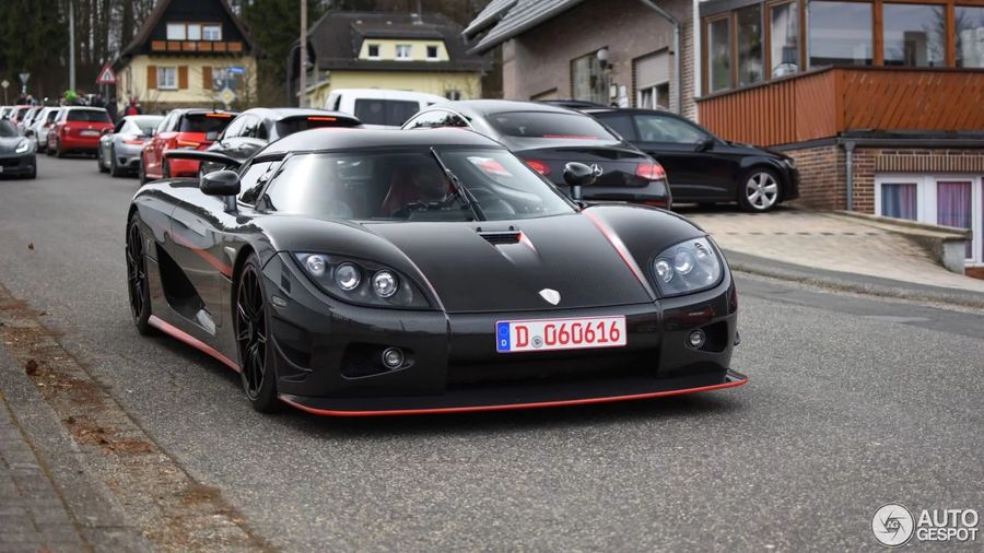 Bắt gặp Koenigsegg CCXR Edition 1.004 mã lực trên đường phố gần Nuburgring