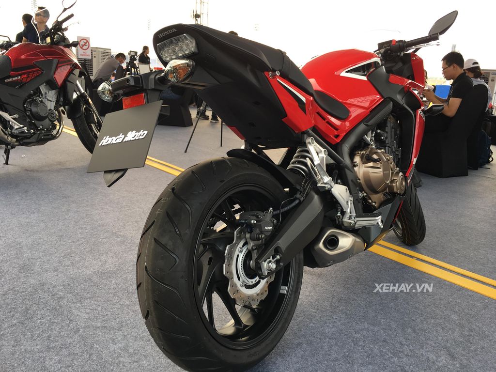 Honda CBR650F - sportbike tầm trung giá 233,9 triệu đồng tại Việt Nam