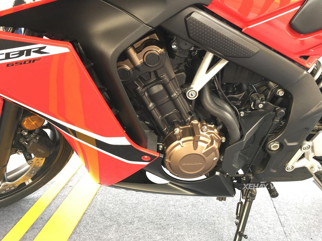 Honda CBR650F - sportbike tầm trung giá 233,9 triệu đồng tại Việt Nam