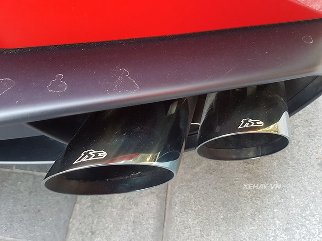Lamborghini Huracan LP580-2 đầu tiên tại Việt Nam 