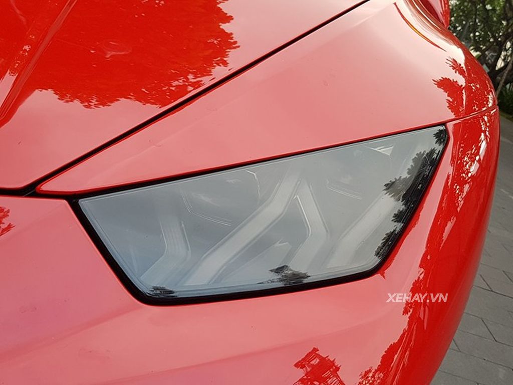 Lamborghini Huracan LP580-2 đầu tiên tại Việt Nam 