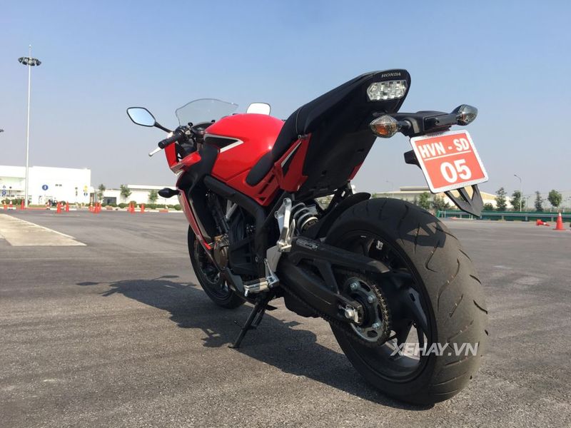 [ĐÁNH GIÁ XE] Honda CBR650F 2018 - tượng đài vững chắc trong làng xe phân khối lớn tầm trung vừa về Việt Nam