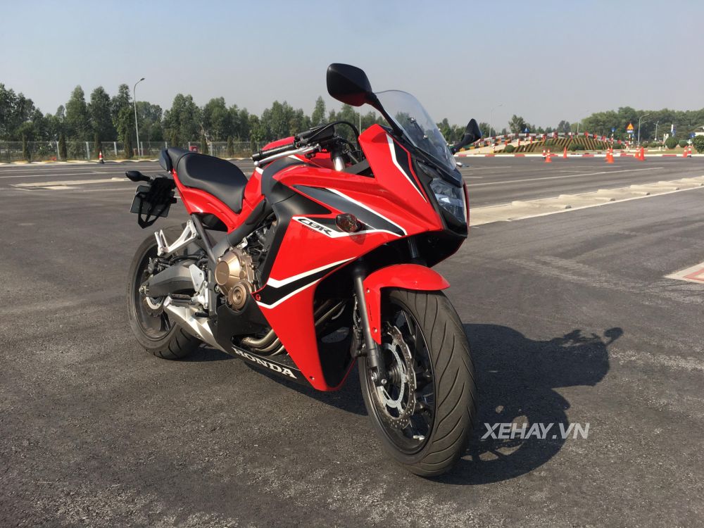 [ĐÁNH GIÁ XE] Honda CBR650F 2018 - tượng đài vững chắc trong làng xe phân khối lớn tầm trung vừa về Việt Nam
