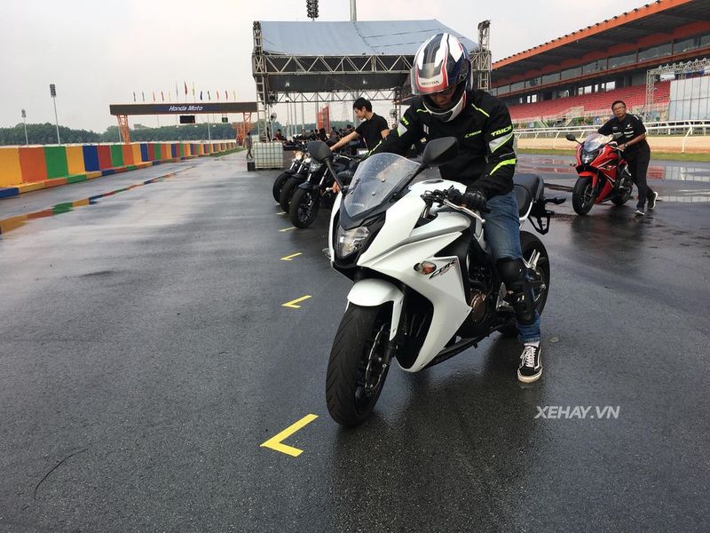 [ĐÁNH GIÁ XE] Honda CBR650F 2018 - tượng đài vững chắc trong làng xe phân khối lớn tầm trung vừa về Việt Nam