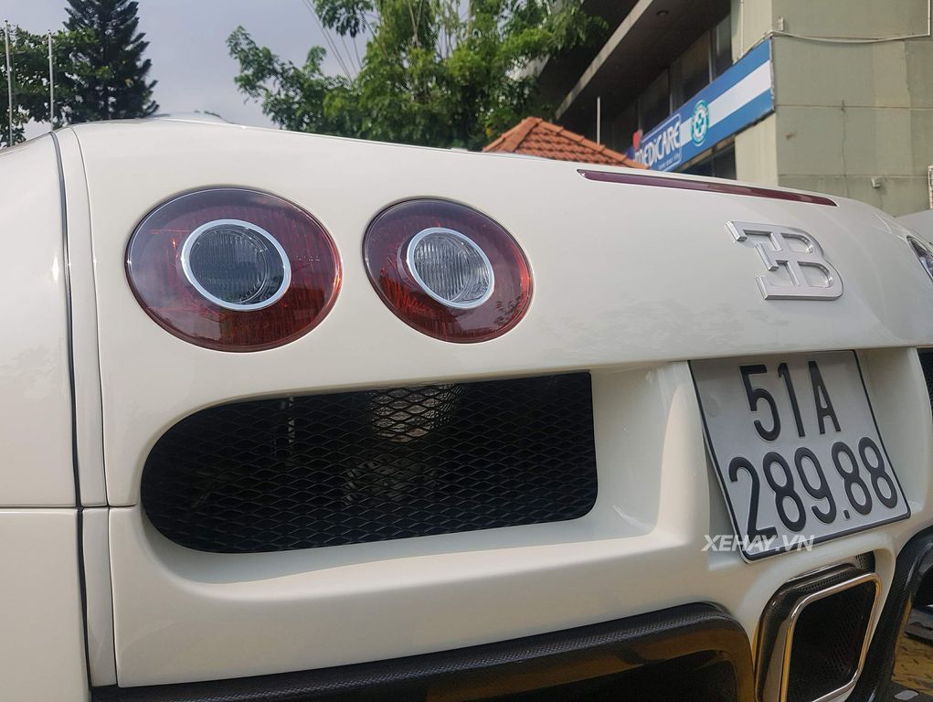 Bugatti Veyron độc nhất Việt Nam 