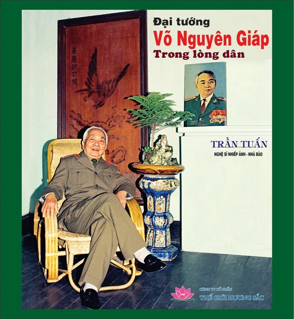 Sắp phát hành sách ảnh “Đại tướng Võ Nguyên Giáp trong lòng dân” tới độc giả Hàn Quốc