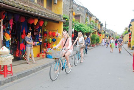 Tour đi xe đạp, đi thuyền của Việt Nam lot top 10 hành trình du lịch châu Á