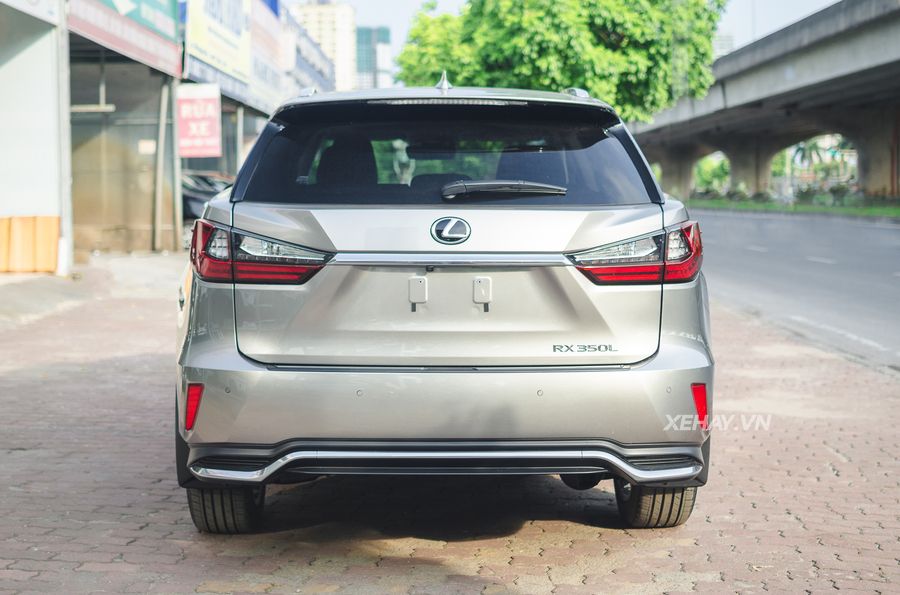 Chi tiết Lexus RX350L 2018 đầu tiên về Việt Nam