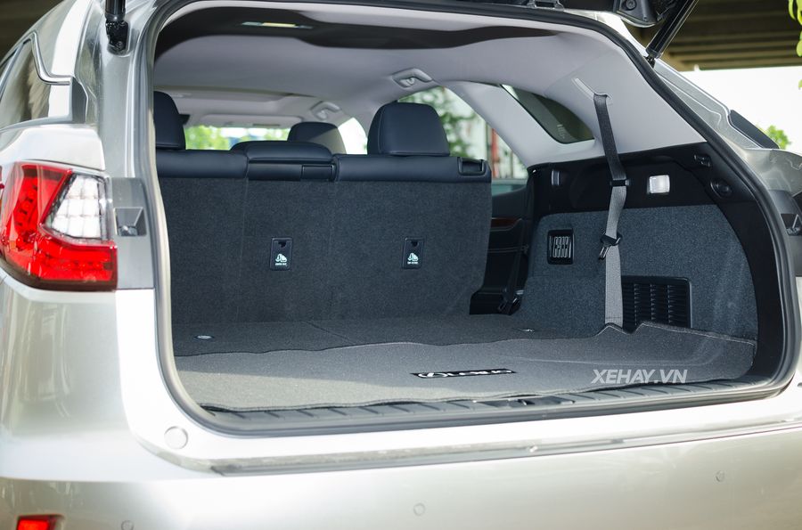 Chi tiết Lexus RX350L 2018 đầu tiên về Việt Nam